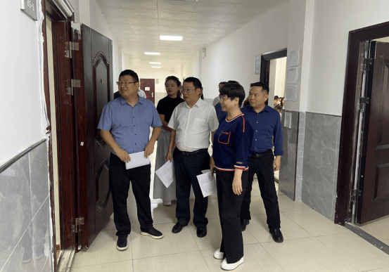 我院开展开学首日教学检查工作427.png