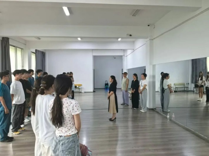 微信图片_2025-09-22_084157_696.jpg