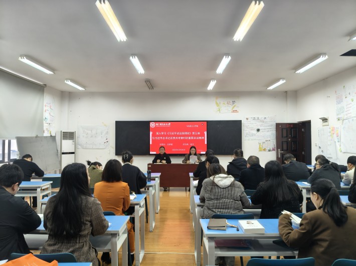 理论宣讲二人组.jpg